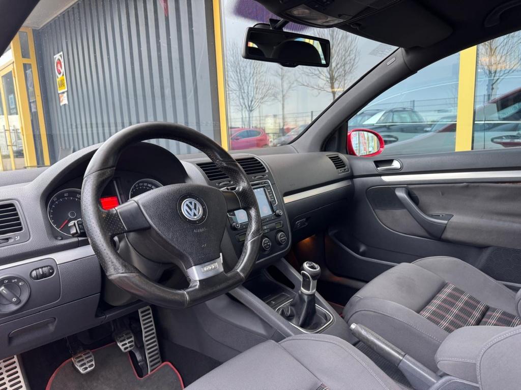Volkswagen Golf 2.0 tfsi gti