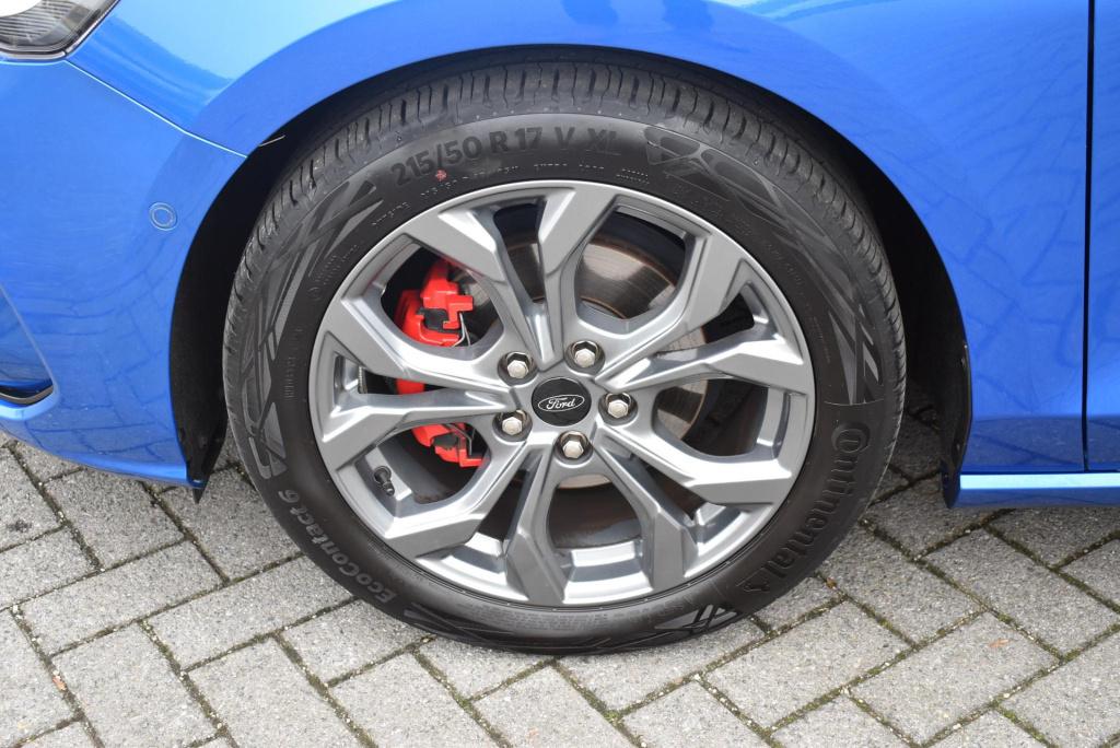 Ford Focus wagon 1.0 ecoboost hybrid st line x | climate control | adaptiev