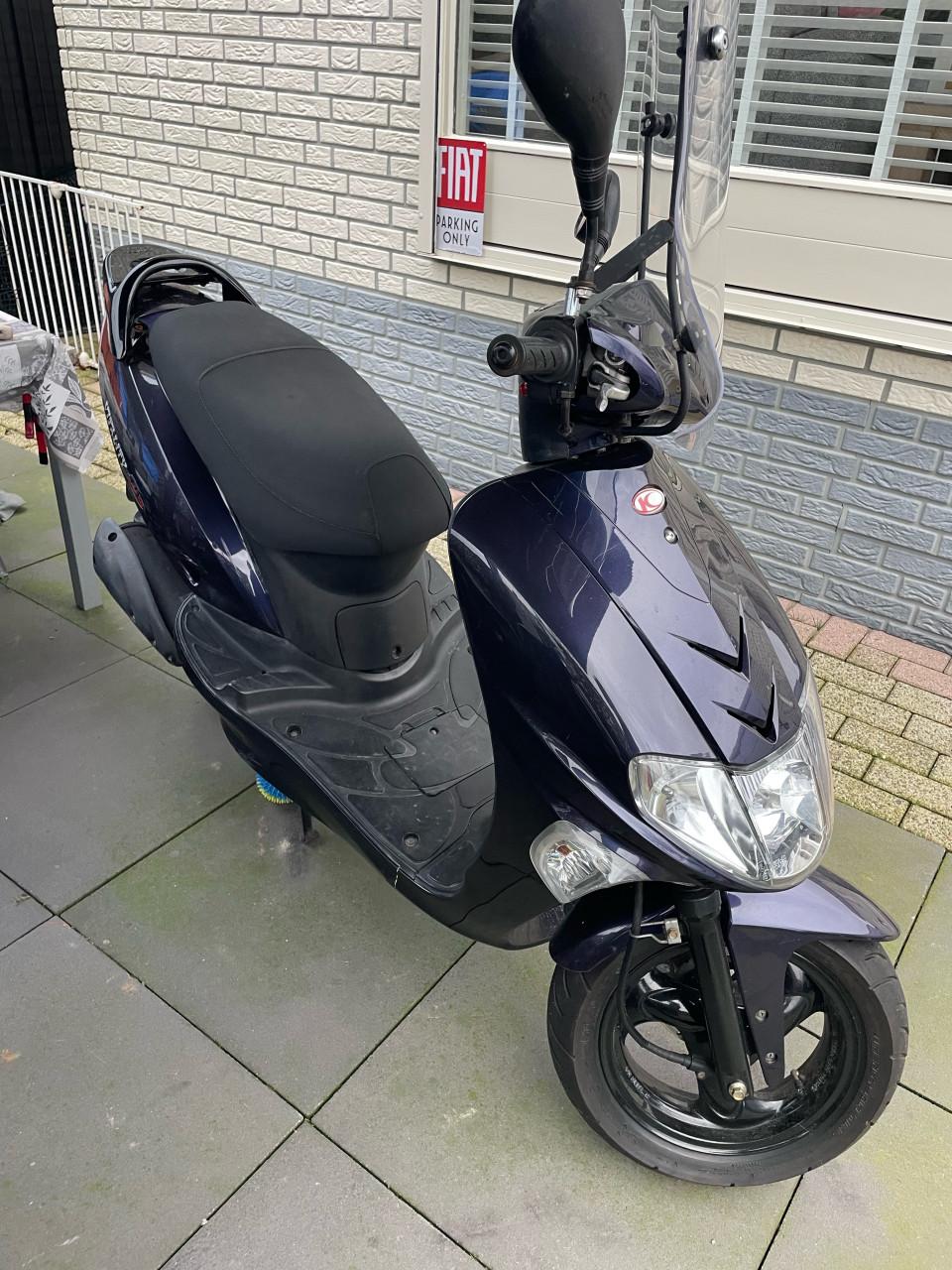 2 scooters te koop kymco vitality en sym fiddle