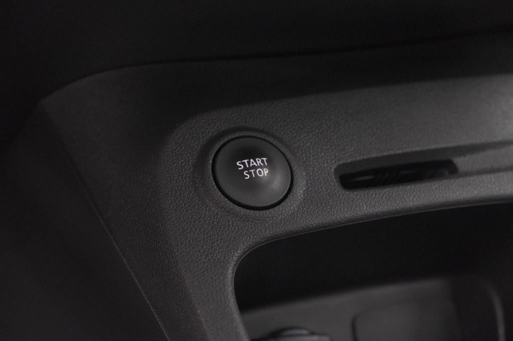 Renault Captur tce 90 intens | trekhaak | allseason banden | navigatie | pa