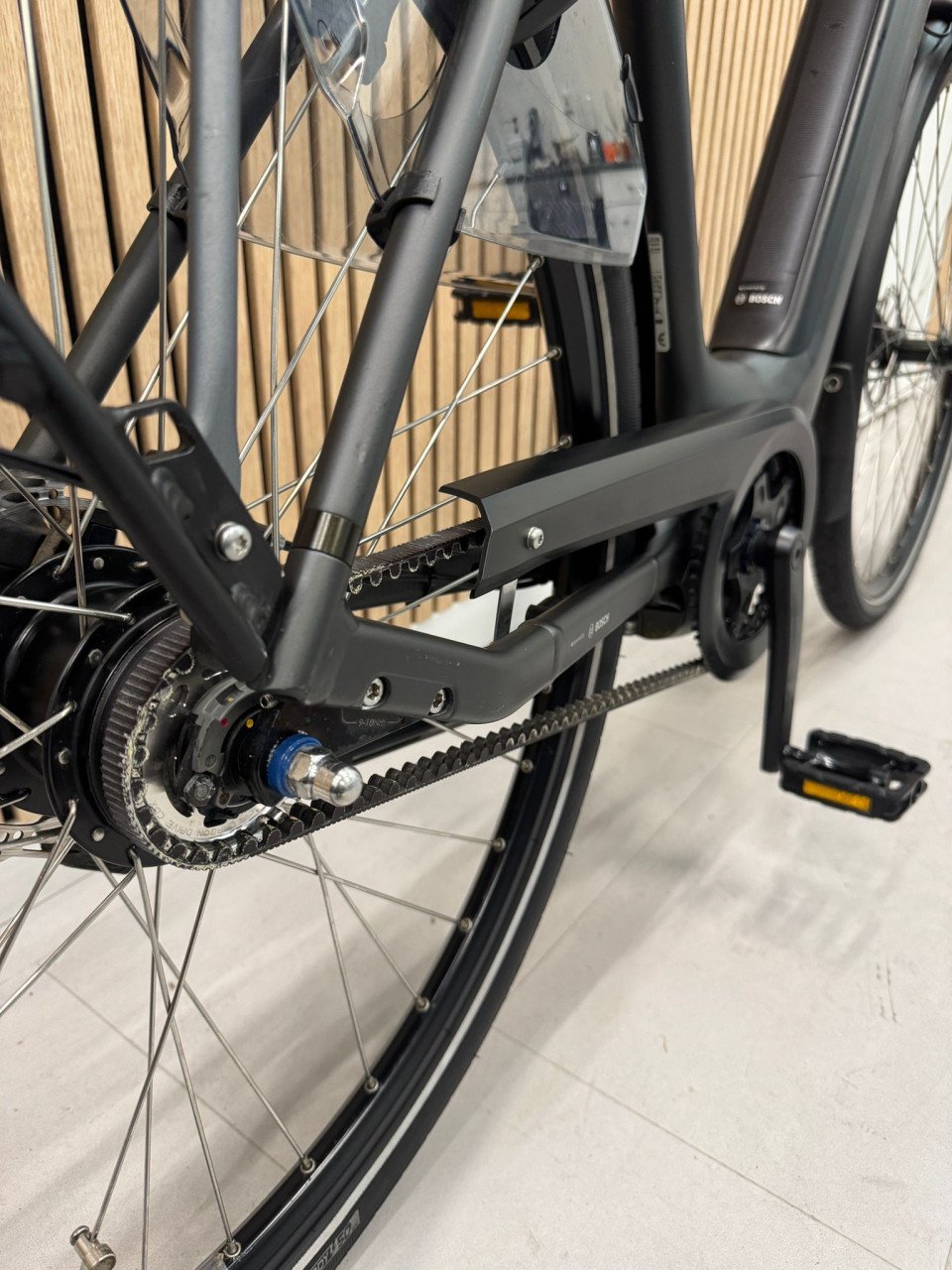Batavus Finez E-Go Bosch Active Line Plus 625Wh 57CM Belt