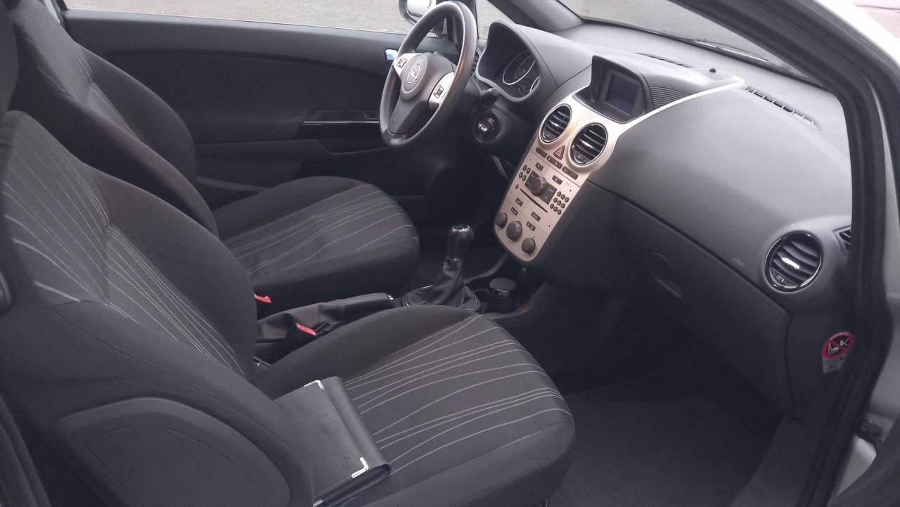 Opel CORSA 1.4 16v Enjoy 3drs bj:2007 airco lm-velgen apk 12-2026