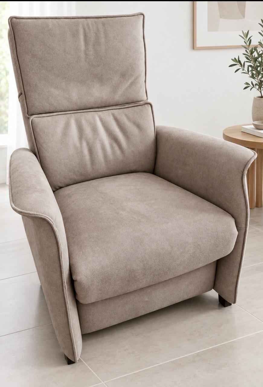 Zeer degelijke sta op fauteuil/stoel