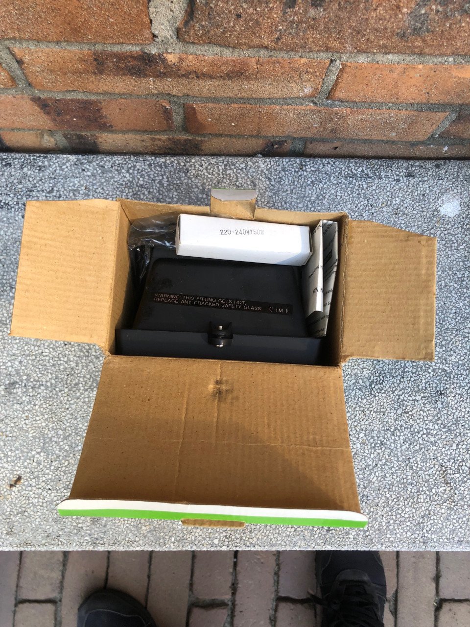 Buitenlamp nieuw in de doos.