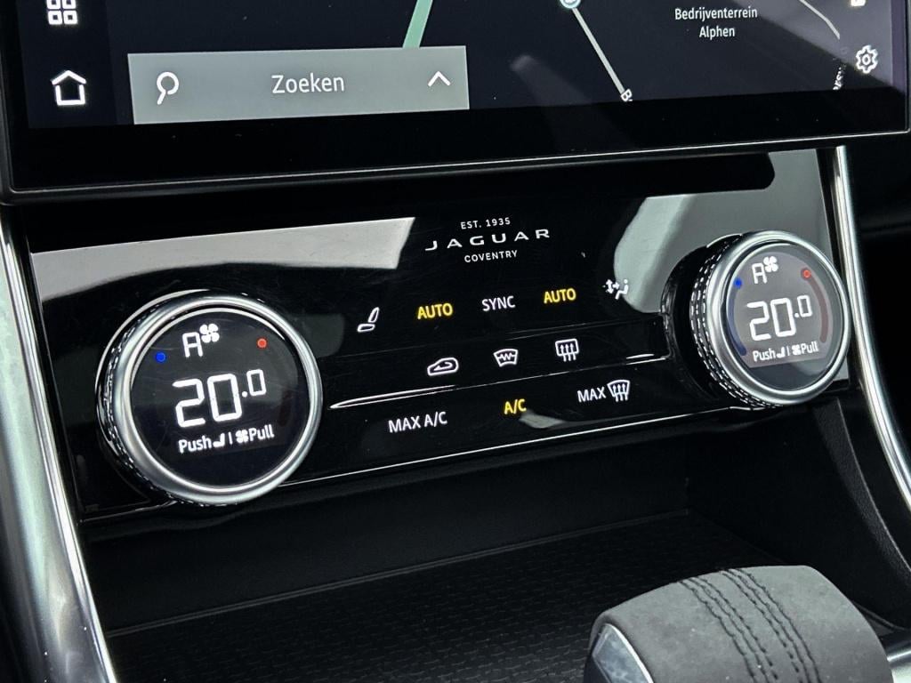 Jaguar XF 2.0 p250 hse | panoramadak | navigatie | apple carplay / android 