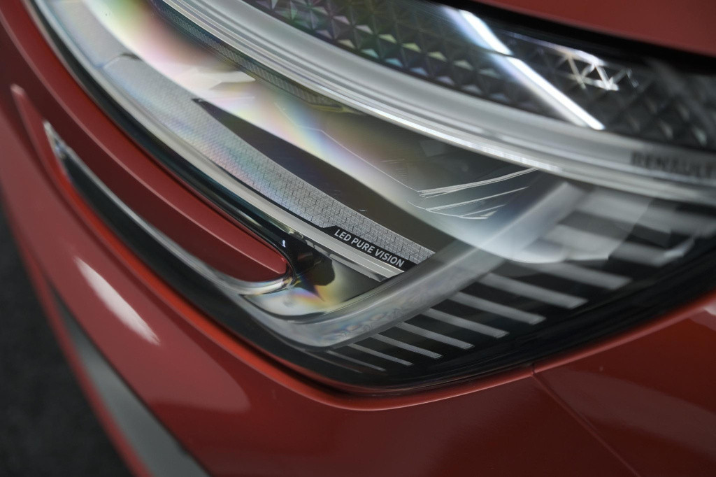Renault Megane 1.6 plug-in hybrid 160 r.s. line | camera | head-up display 