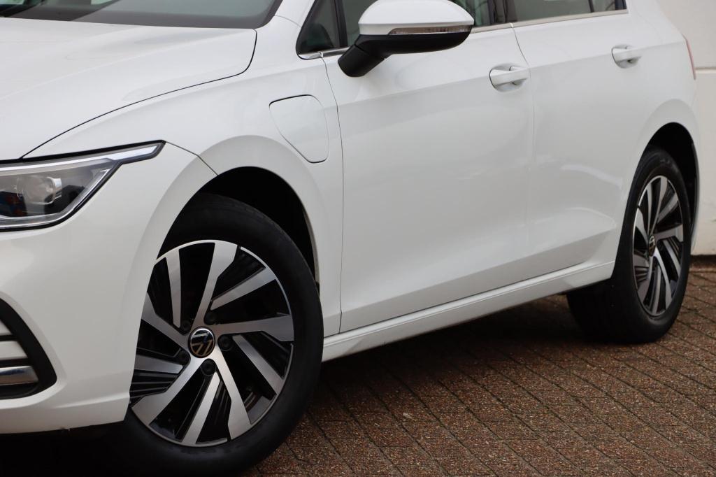 Volkswagen Golf 1.4 tsi ehybrid style 204pk dsg6