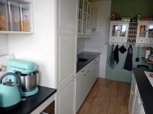 Te koop: een complete keuken, incl. apparatuur