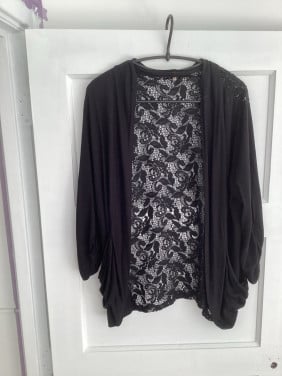 Nieuw vest anna field xl mooi met kant
