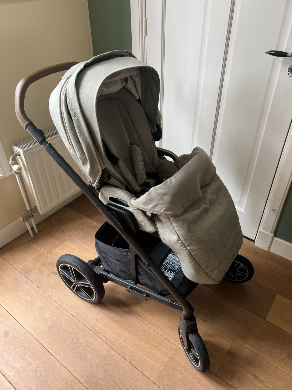 Nuna Mixx Next 2-in-1 + Maxi Cosi Pebble + Familyfix 360 base