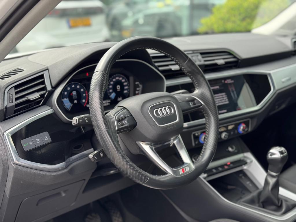 Audi Q3 35 tfsi advanced * matrix led * keyless * stoelverwarming * virtual
