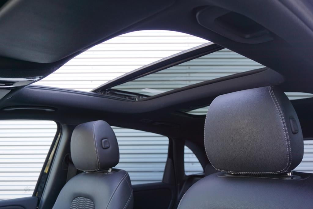 Mercedes-Benz B-Klasse 220 launch edition premium plus climate / navi / pan