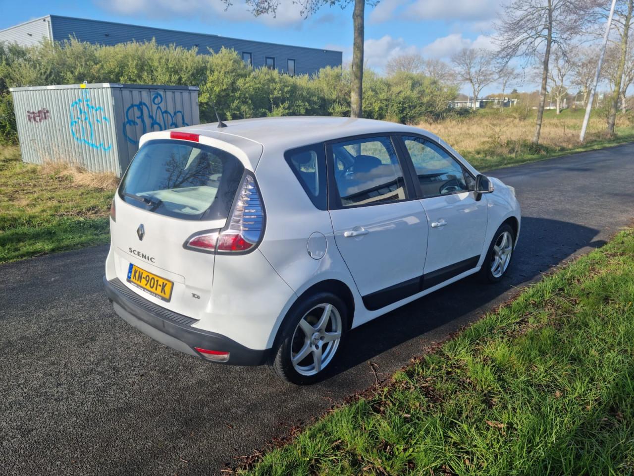 Hele mooie renault scenic 1.2tce bj 2013 172.000km