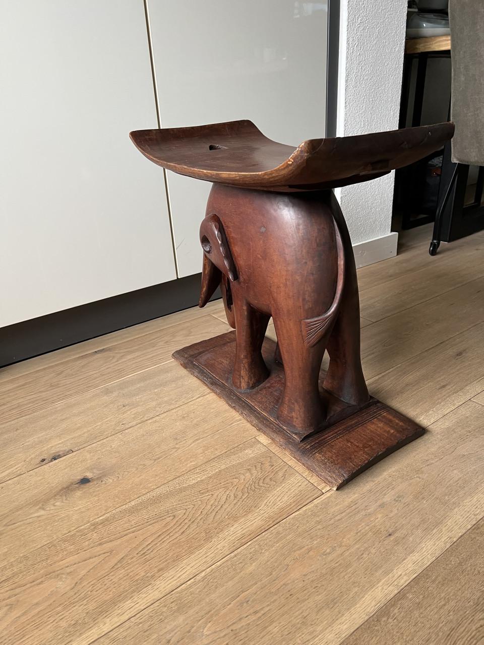 Ashanti/Asante houten olifant. Ghana jaren 60