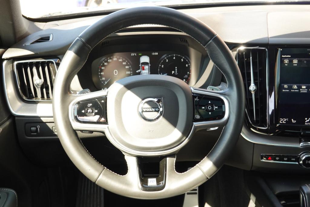 Volvo XC60 2.0 b5 r-design