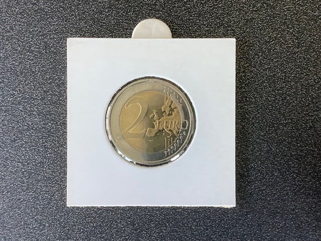 Beatrix, 2 euro 2007 “Verdrag van Rome”.