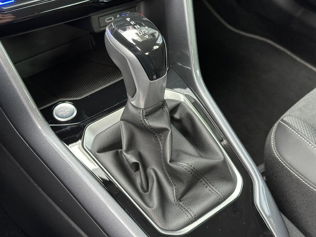 Volkswagen T-roc 1.5 tsi 150pk dsg style carplay | camera | keyless | elek.