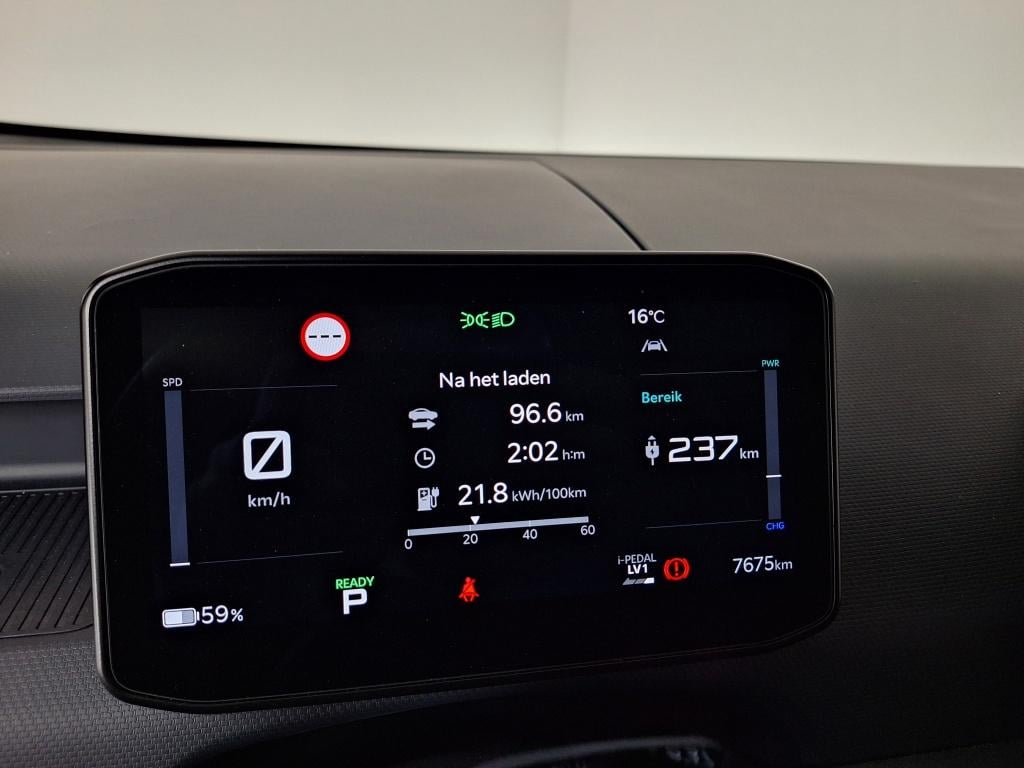 Kia Pv5 l2h1essential71kwh prijs ex btw