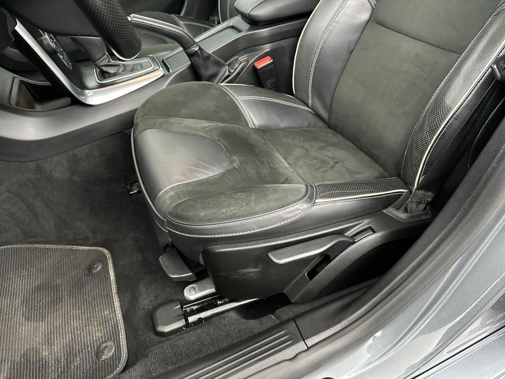 Volvo V40 t3 153pk aut6 polar+ sport| panodak| camera| h&k sound| trekhaak