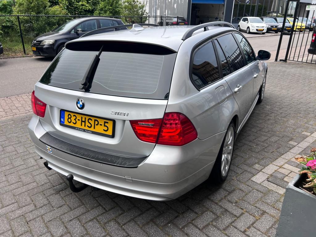 BMW 3-serie touring 318i business line