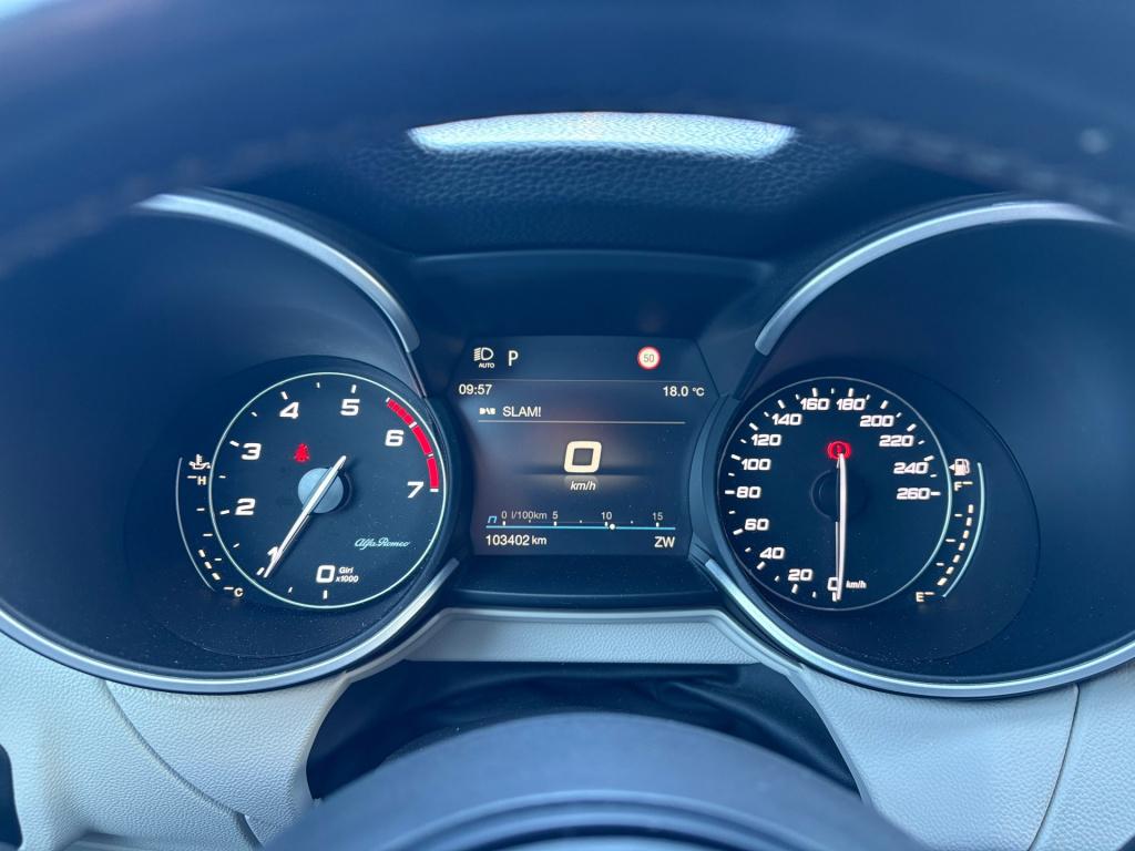 Alfa Romeo Stelvio 2.0 t awd veloce