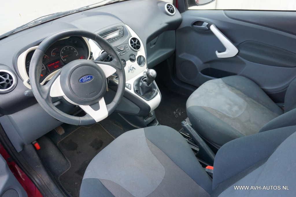 Ford KA 1.2 titanium