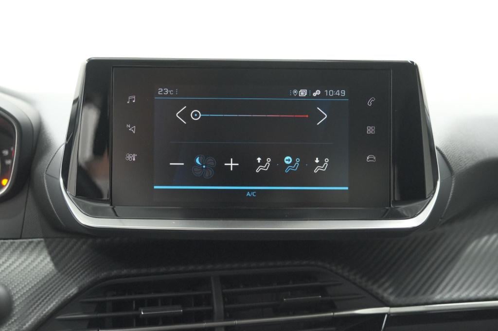 Peugeot 208 1.2 puretech style | parkeersensoren | navigatie | apple carpla