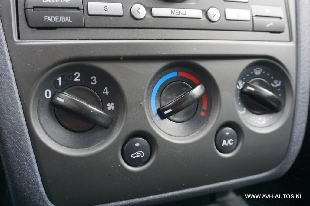 Ford Fusion 1.6-16v futura automaat