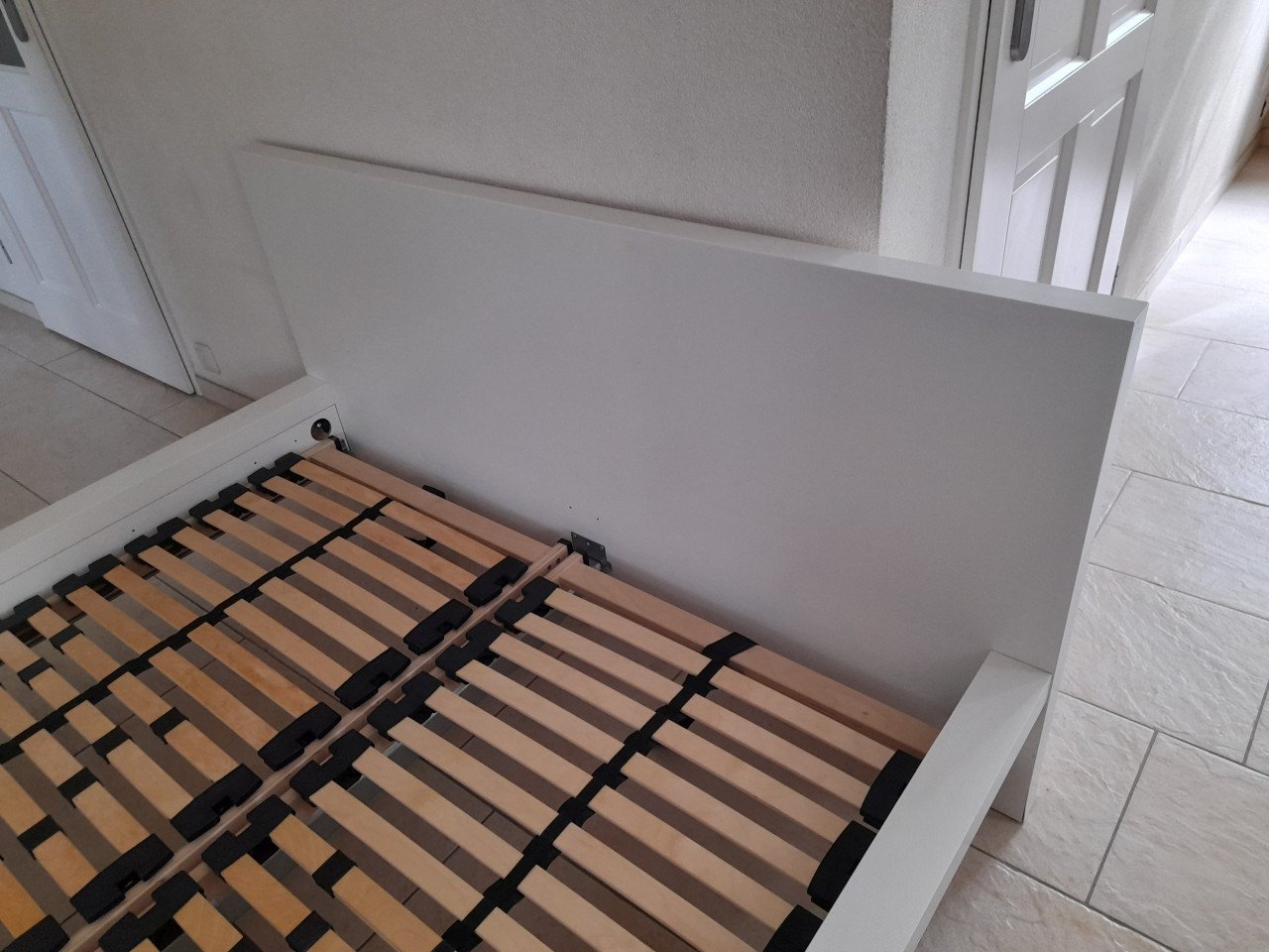 Malm bed 140 x 200 (in goede nette staat )GERESERVEERD