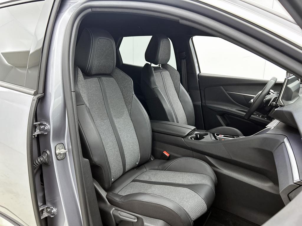 Peugeot 3008 plug-in hybrid 180 pk allure | rijklaar | adaptive cc |