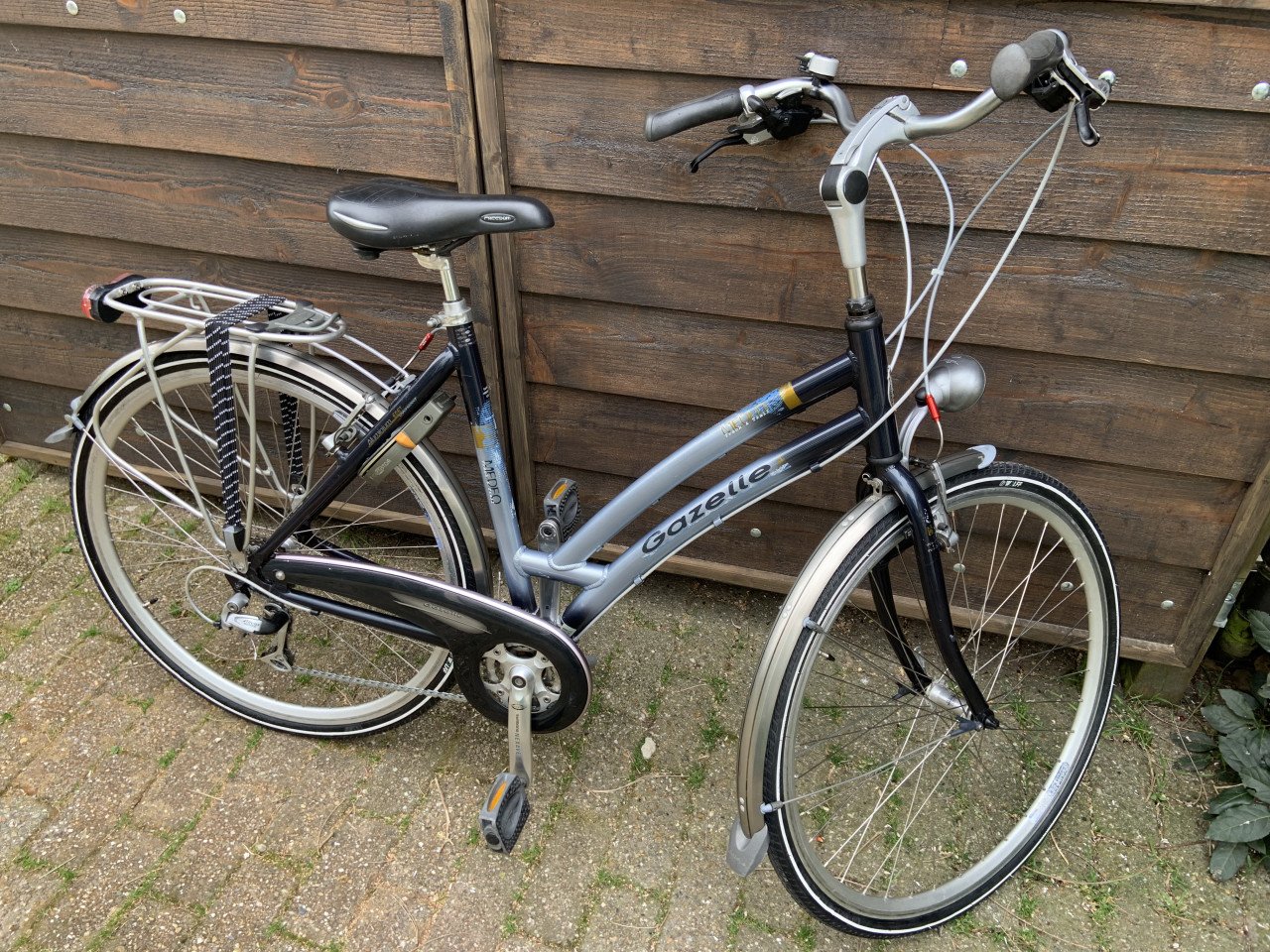 Damesfiets Gazelle Medeo Track & Trail 24 versnellingen. Sportief en mooi.