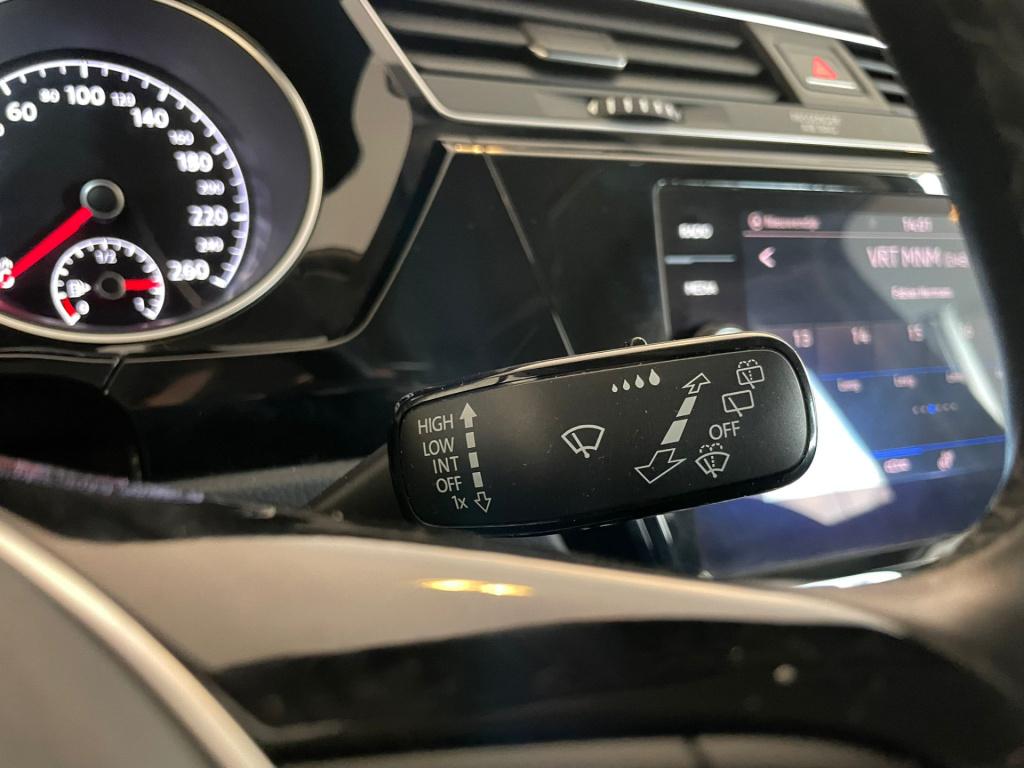 Volkswagen Touran 1.5 tsi highline