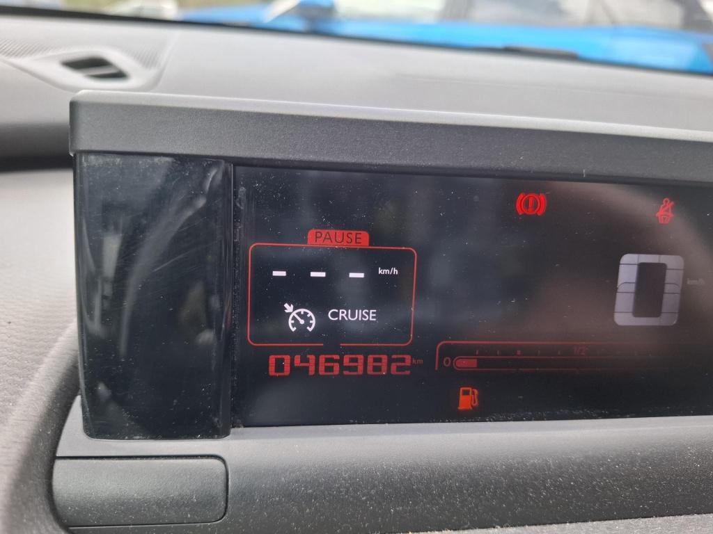 Citroen C4 Cactus 110 shine clima/nav/cam/trekhaak