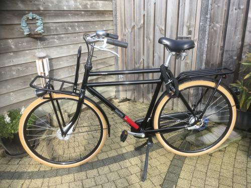 Prachtige hoge herenfiets