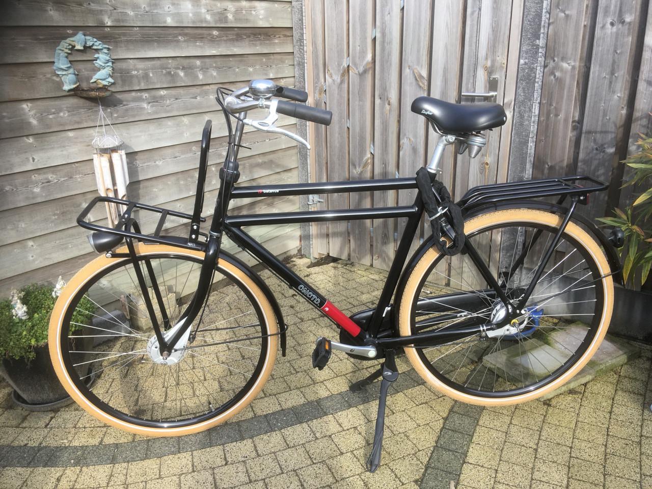 Prachtige hoge herenfiets