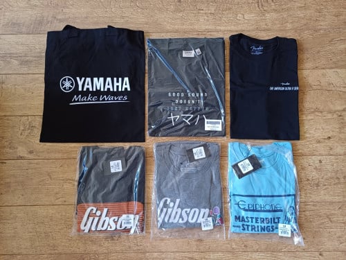 T-shirts en accessoires van gitaarmerken (Fender, Gibson, Epiphone, Yamaha)