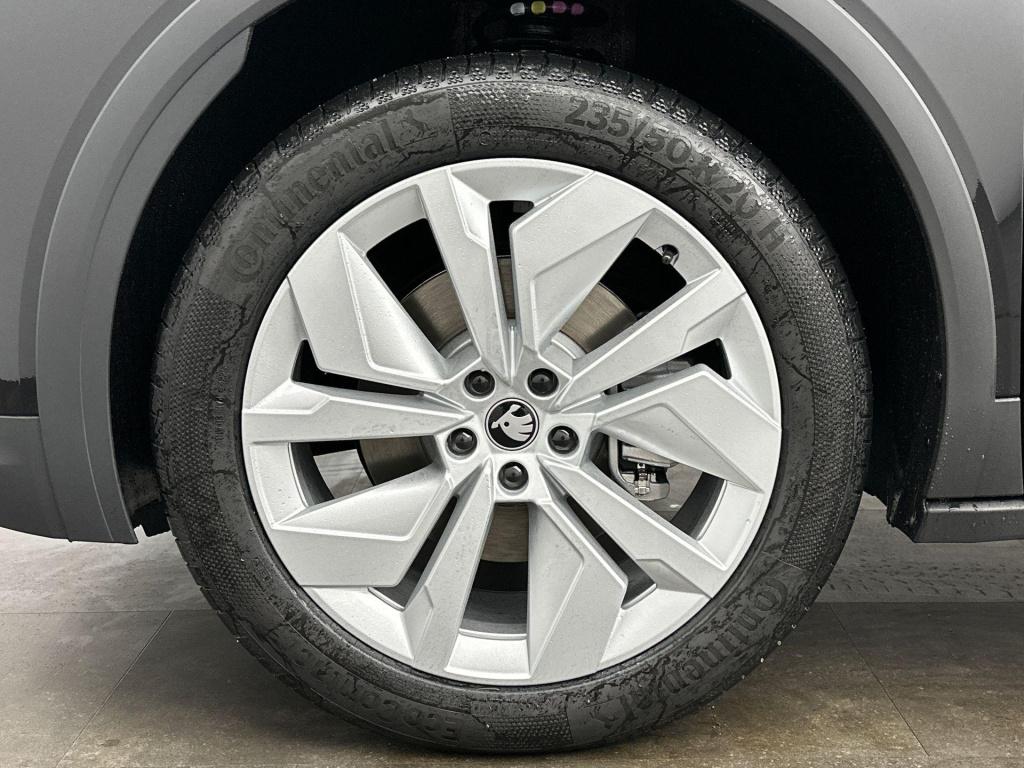 Skoda Elroq business edition tour elektromotor 150 kw / 204 pk