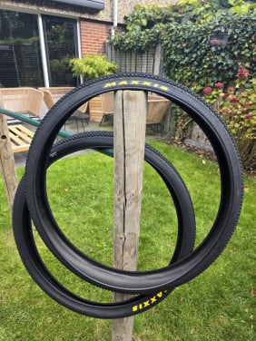 Nieuwe Maxxis 29" x2.1 inch TR band