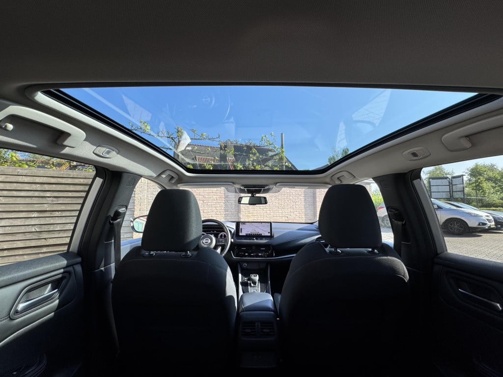 Nissan Qashqai 1.3 mhev xtronic n-connecta design pack | trekhaak | panoram