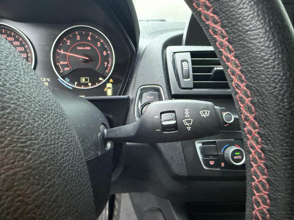 BMW 1 Serie 114i executive business+ 3-drs