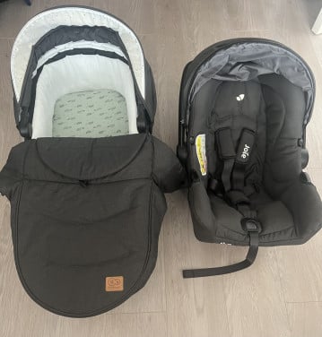 Reiswieg + maxi cosi