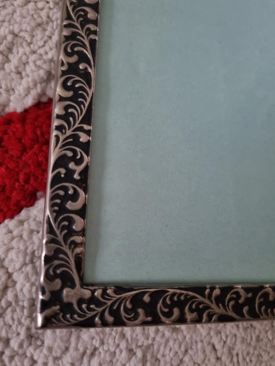 Fotolijst met metalen , versierde rand