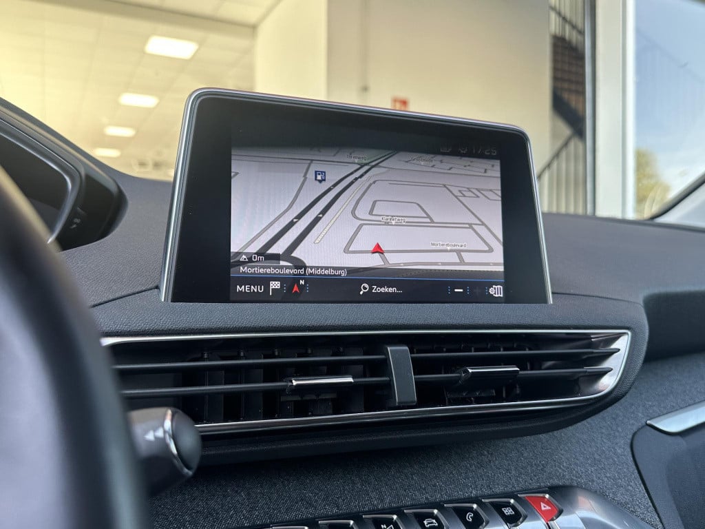 Peugeot 3008 1.2 puretech crossway