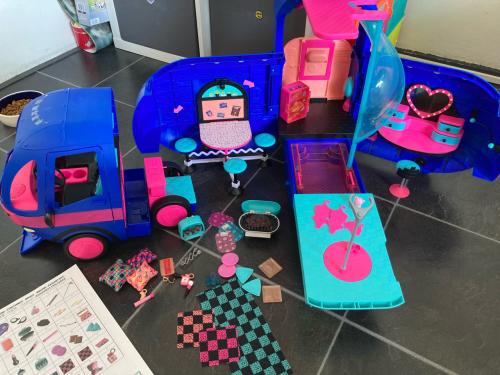 L.O.L. glamper 4 in 1