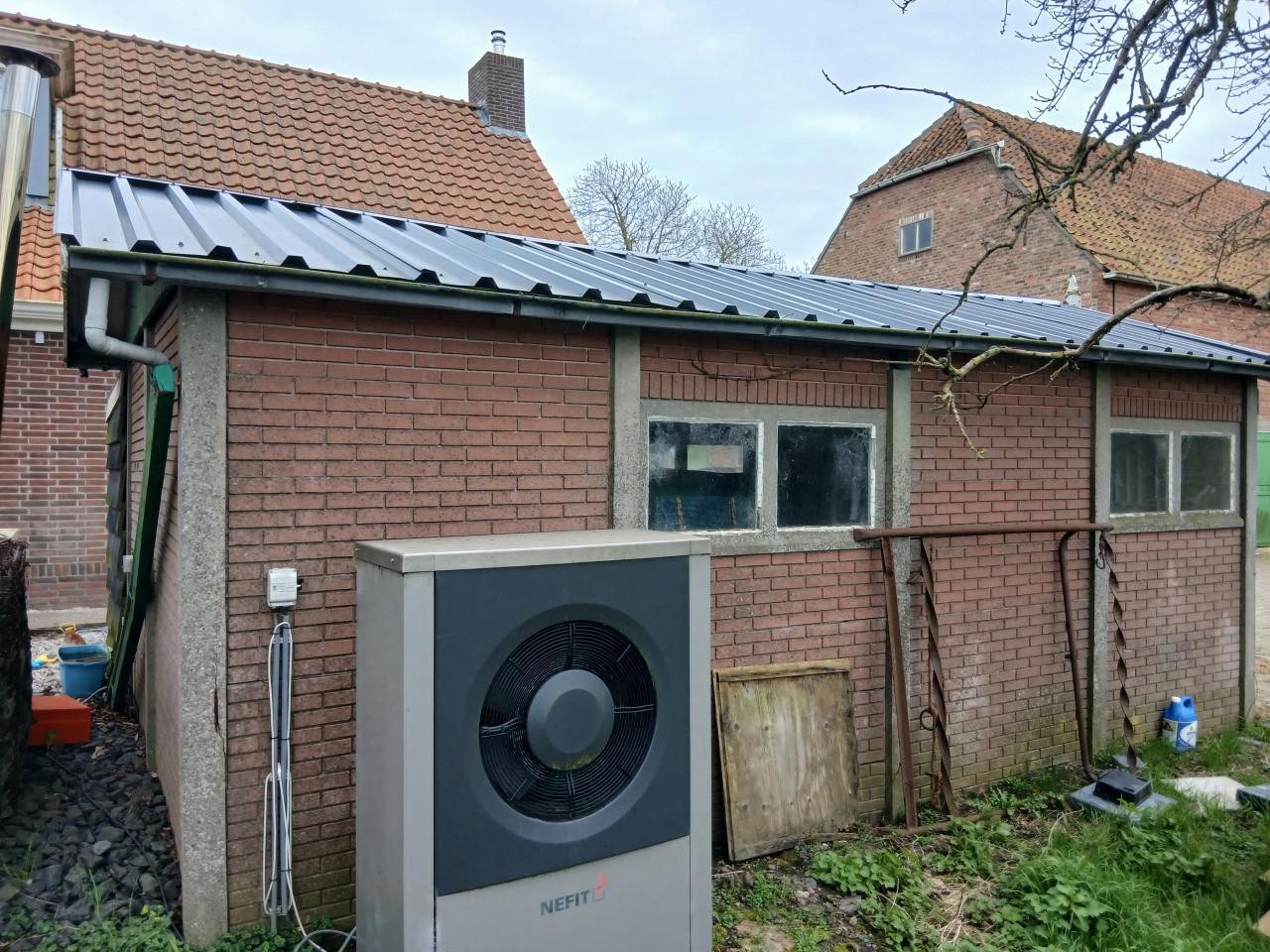 Gratis garage, zelf demonteren 6,2 x 3,2m