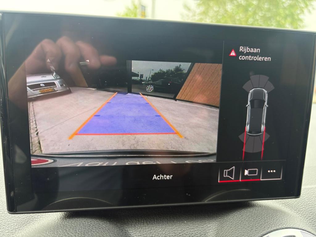 Audi Q2 35 tfsi s edition