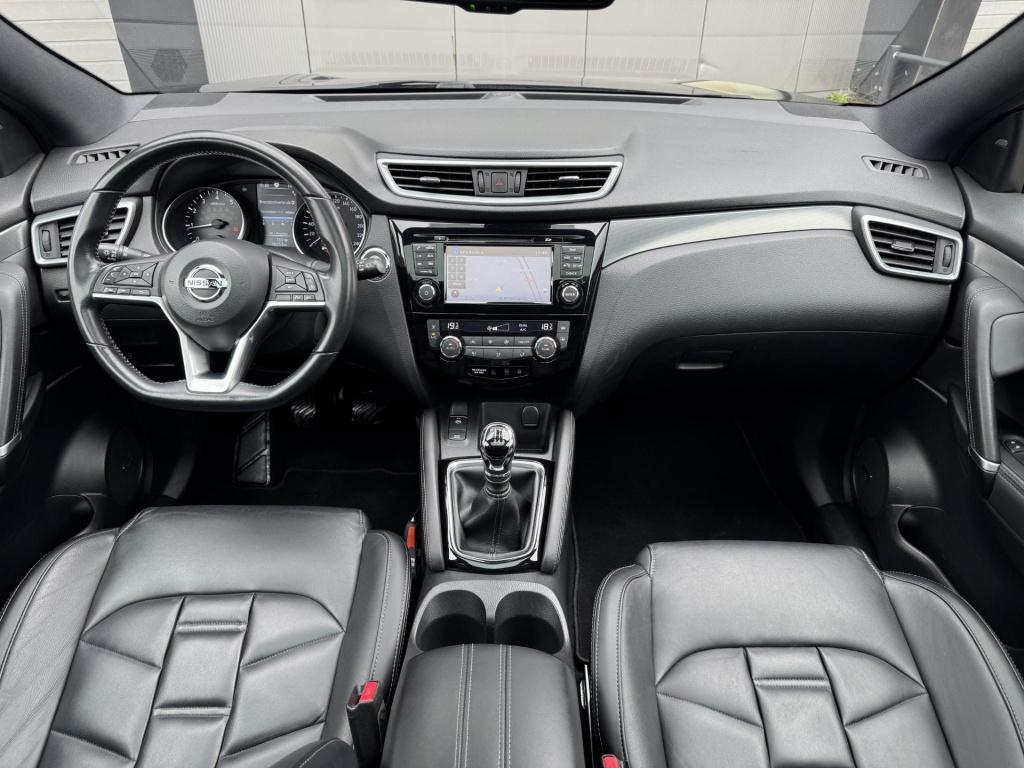 Nissan Qashqai 1.2 tekna + incl. trekhaak!