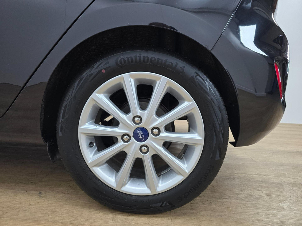 Ford Fiesta occasion 1.0 ecoboost titanium (luxe uitvoering) met carplay en