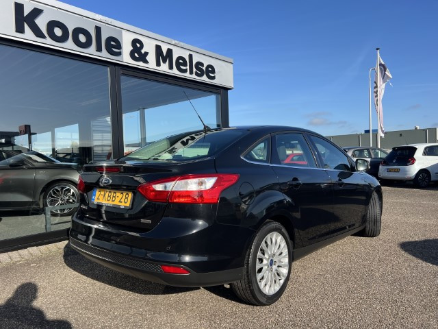 Ford Focus 1.0 ecoboost 125pk 4-deurs sedan titanium