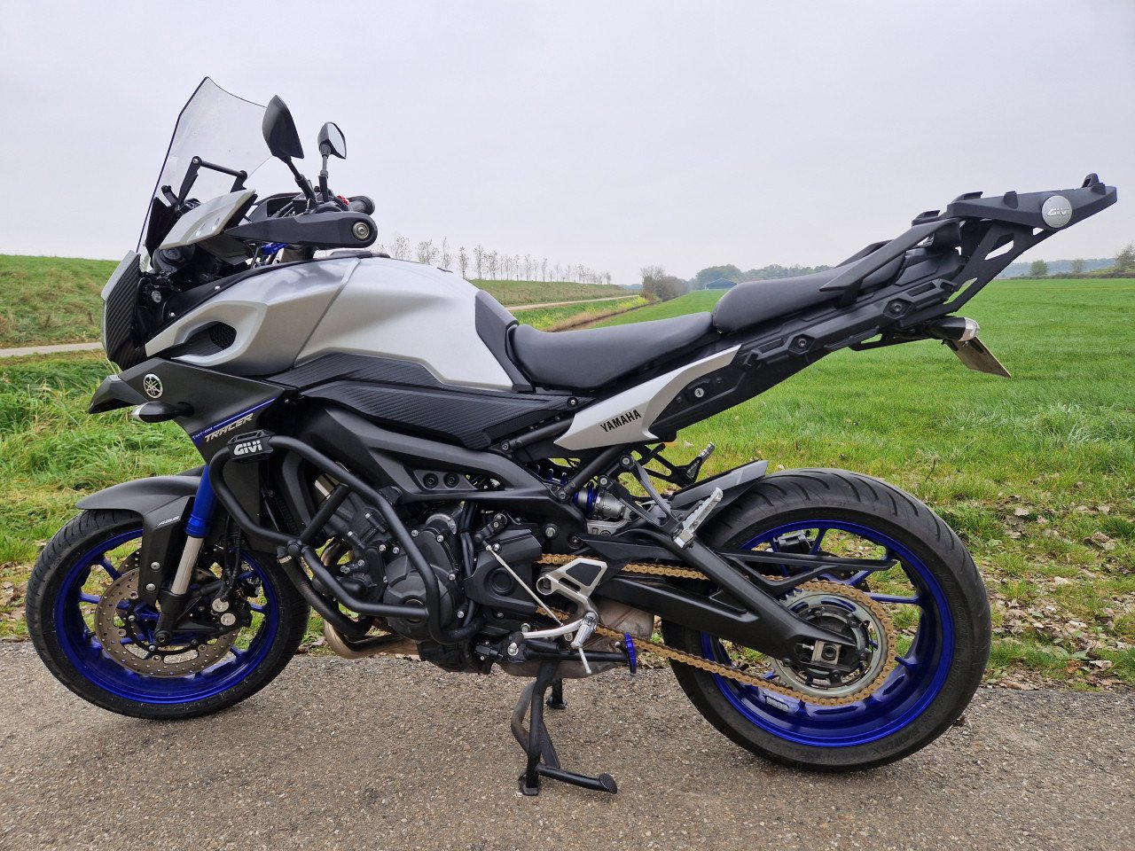 Yamaha mt09 Tracer (2cm hoger) incl koffer (inruil mogelijk)